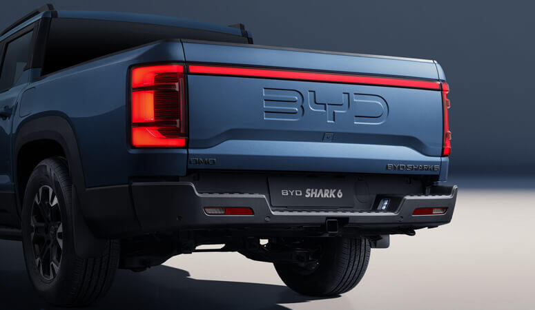 BYD Shark 6