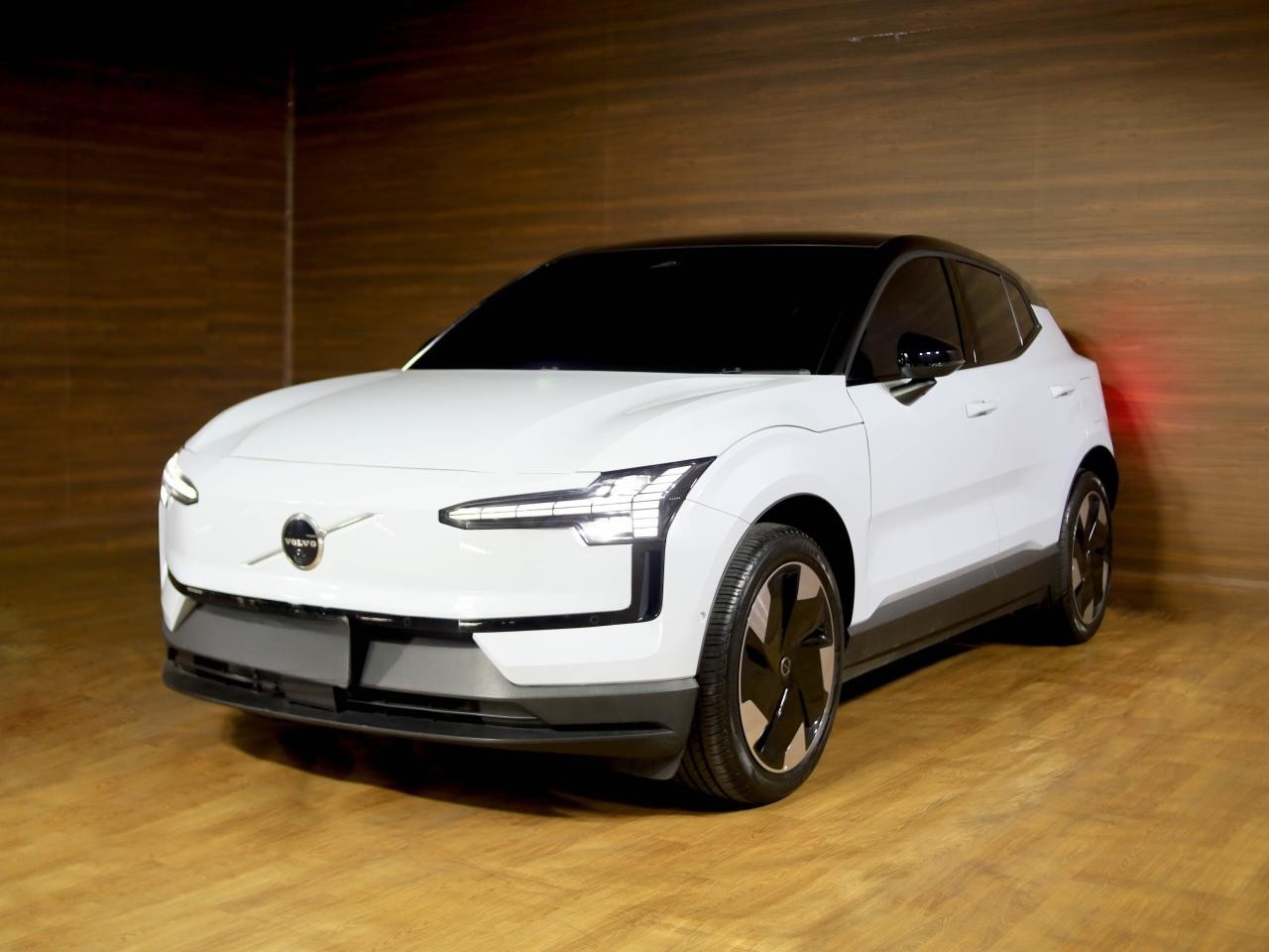 Volvo EX30